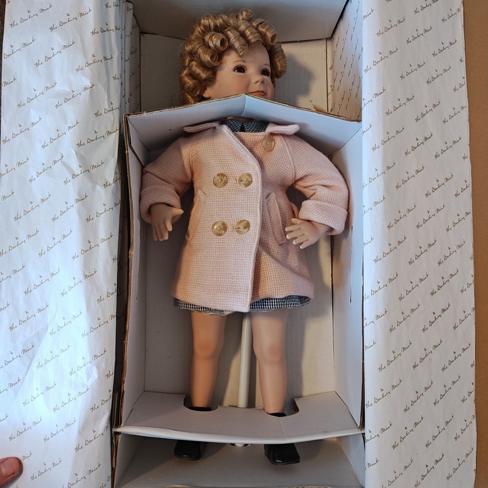 - Pink Coat - Picture 7 of 10